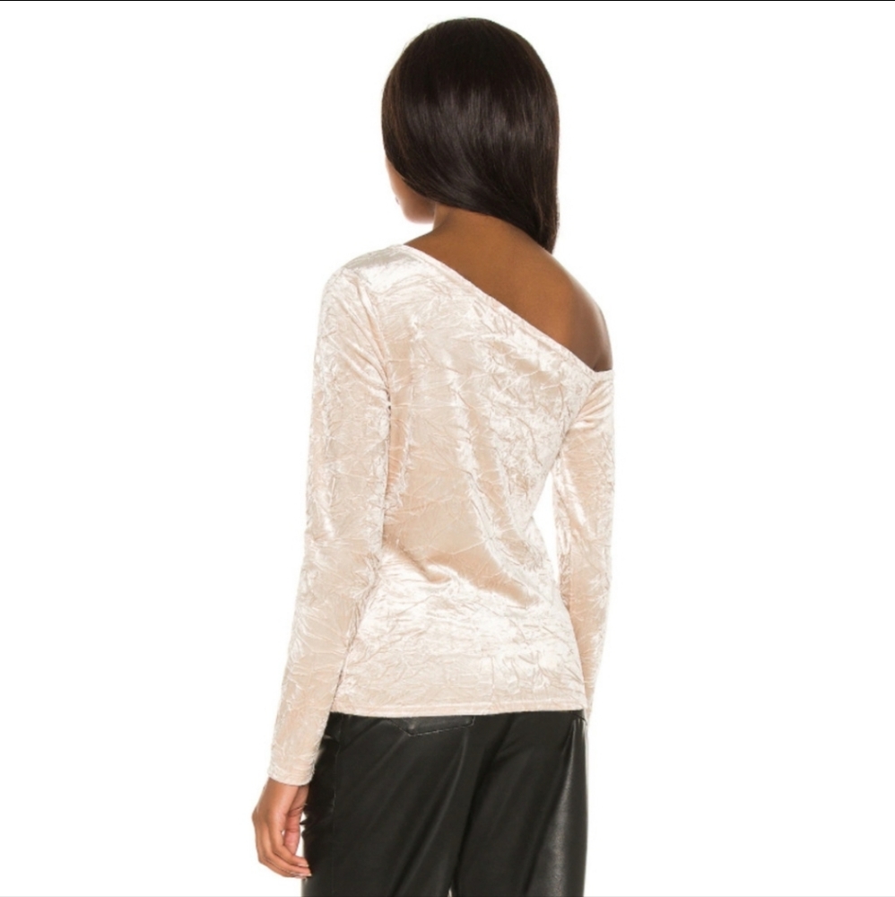 NWT 525 America Asymmetrical Off The Shoulder Velvet Long Sleeve Blouse - Picture 3 of 11
